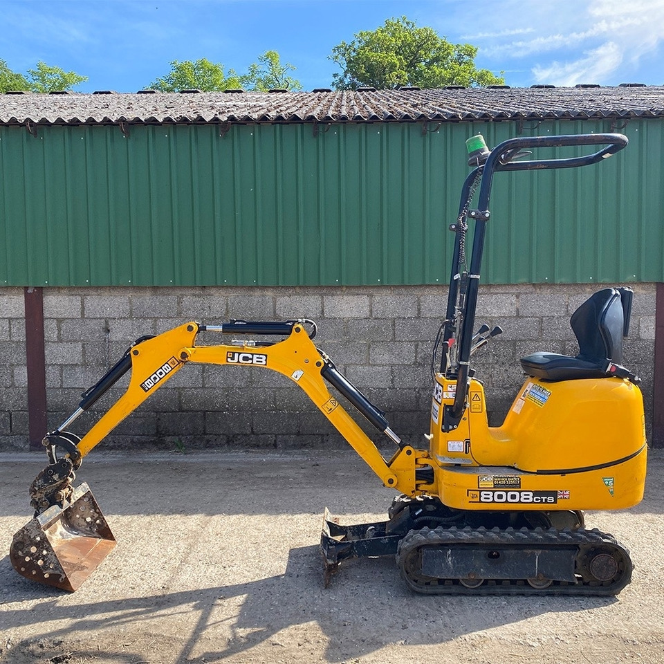 JCB 8008 - حفارة مصغرة: صور 3 JCB 8008 - حفارة مصغرة: صور 3
