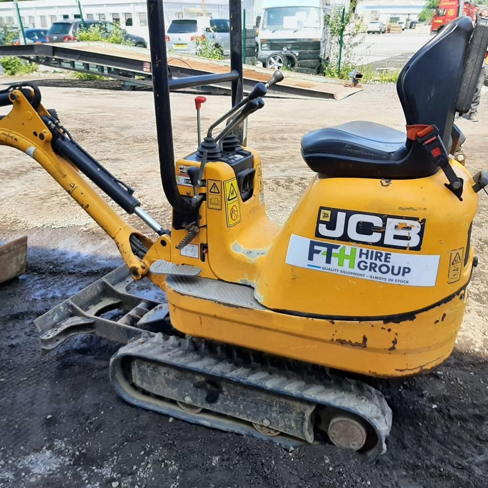 JCB 8008 - حفارة مصغرة: صور 5 JCB 8008 - حفارة مصغرة: صور 5