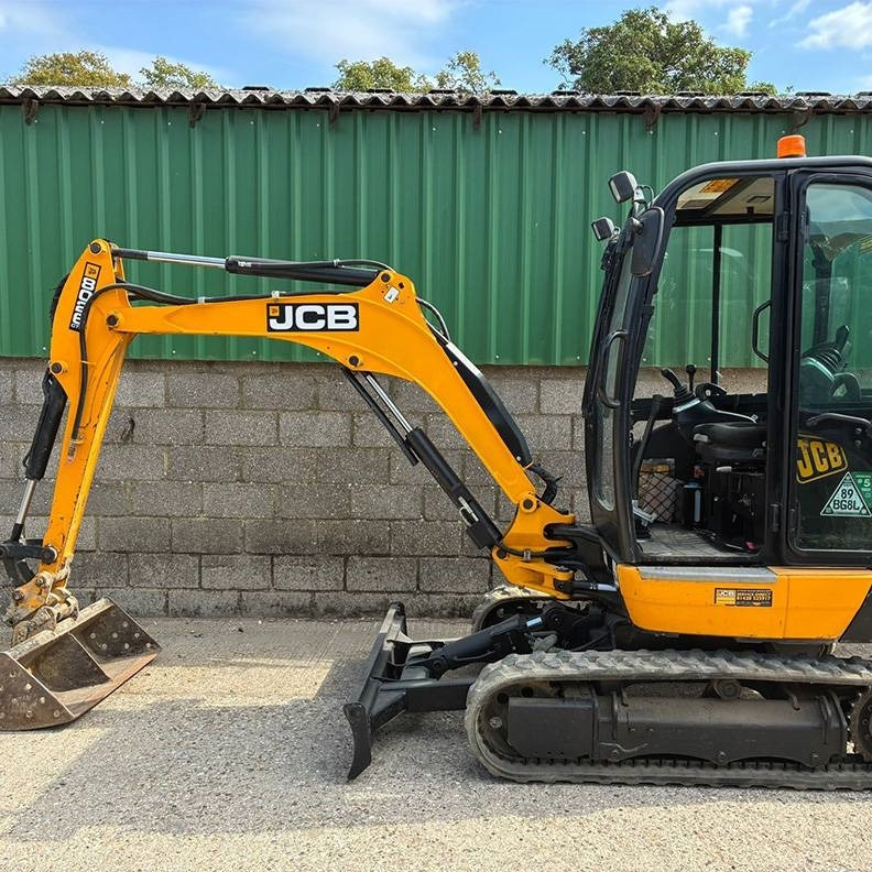 JCB 8026 - حفارة مصغرة: صور 2 JCB 8026 - حفارة مصغرة: صور 2