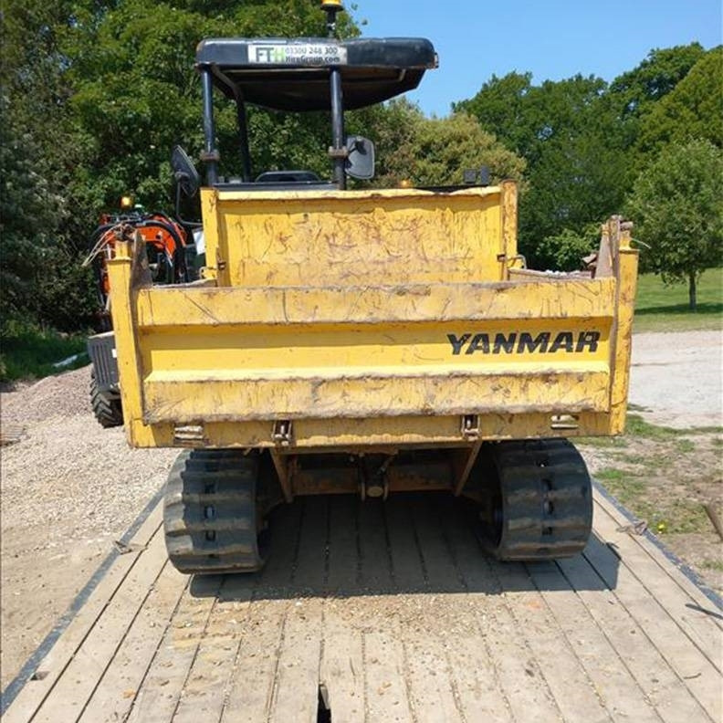 Yanmar C 30 R - عربات نقل قلابة مجنزرة: صور 5 Yanmar C 30 R - عربات نقل قلابة مجنزرة: صور 5