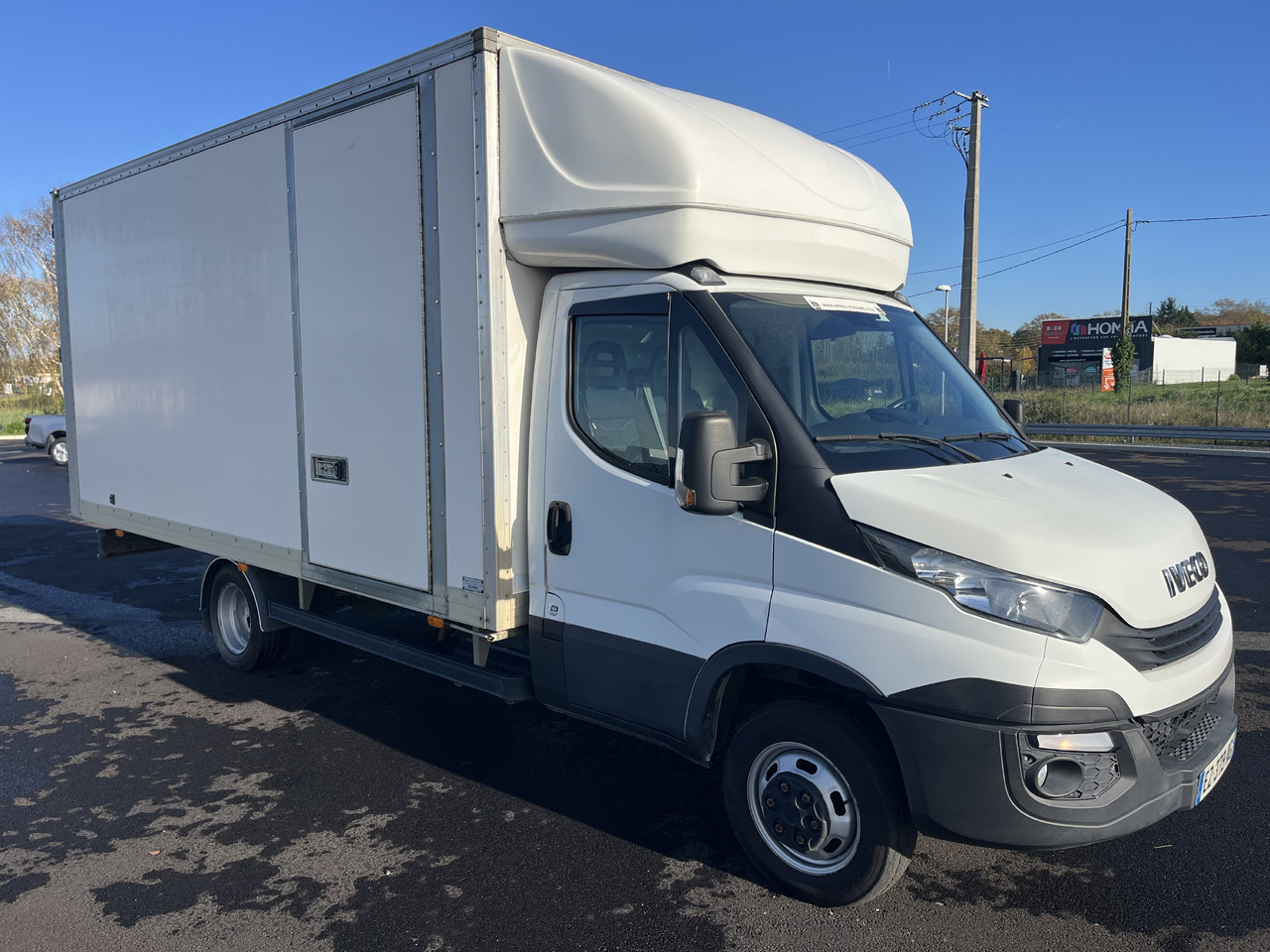 IVECO DAILY - الشاحنات الصغيرة صندوق مغلق: صور 1 IVECO DAILY - الشاحنات الصغيرة صندوق مغلق: صور 1