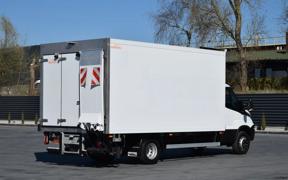 Iveco DAILY 70C18 / 3.0 - 180 KM / AUTOMAT HI-MATIC / 3 OSOBY / CHŁODNIA - MROŹNIA 4,55 M / AGREGAD FRIGOBLOCK / WINDA SORENSEN / KLIMA / TEMPOMAT / KAMERA COFANIA / REGULOWANE ZAWIESZENIE / SERWISOWA - مبردة شاحنة: صور 5 Iveco DAILY 70C18 / 3.0 - 180 KM / AUTOMAT HI-MATIC / 3 OSOBY / CHŁODNIA - MROŹNIA 4,55 M / AGREGAD FRIGOBLOCK / WINDA SORENSEN / KLIMA / TEMPOMAT / KAMERA COFANIA / REGULOWANE ZAWIESZENIE / SERWISOWA - مبردة شاحنة: صور 5