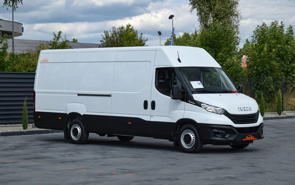 Iveco DAILY MAXI 35S16 / 2.3 - 160 KM / AUTOMAT HI-MATIC / NOWY MODEL / 3 OSOBY / DOSTAWCZE / BLASZAK / KLIMA / 2023 / SERWISOWANY / SPROWADZONY Z NIEMIEC - فان: صور 3 Iveco DAILY MAXI 35S16 / 2.3 - 160 KM / AUTOMAT HI-MATIC / NOWY MODEL / 3 OSOBY / DOSTAWCZE / BLASZAK / KLIMA / 2023 / SERWISOWANY / SPROWADZONY Z NIEMIEC - فان: صور 3