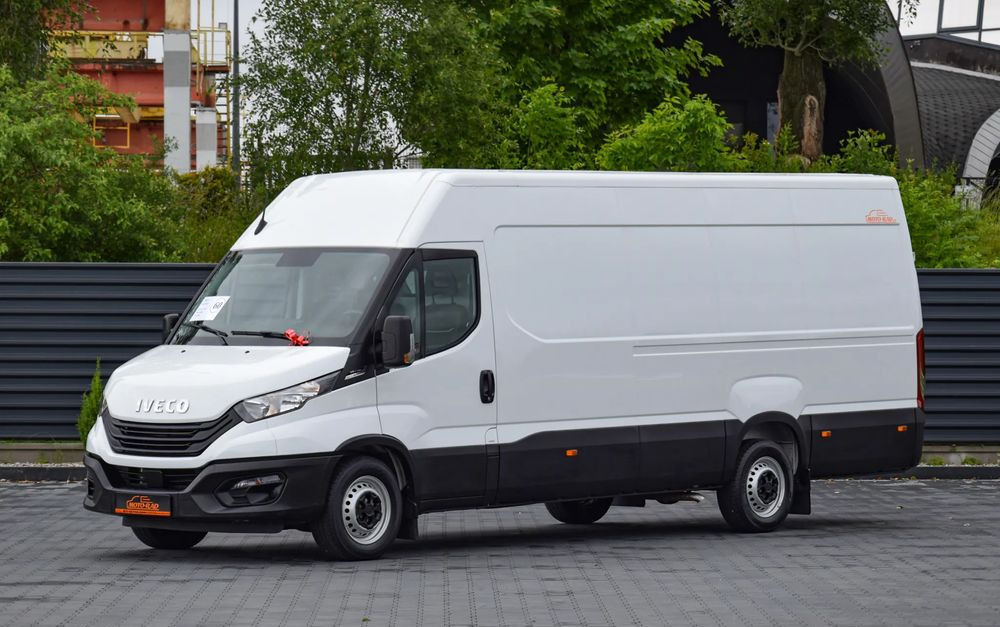 Iveco DAILY MAXI 35S16 / 2.3 - 160 KM / AUTOMAT HI-MATIC / NOWY MODEL / 3 OSOBY / DOSTAWCZE / BLASZAK / KLIMA / CZUJNIKI COFANIA / NISKI PRZEBIEG / 2022 / SERWISOWANY / Z NIEMIEC - فان: صور 1 Iveco DAILY MAXI 35S16 / 2.3 - 160 KM / AUTOMAT HI-MATIC / NOWY MODEL / 3 OSOBY / DOSTAWCZE / BLASZAK / KLIMA / CZUJNIKI COFANIA / NISKI PRZEBIEG / 2022 / SERWISOWANY / Z NIEMIEC - فان: صور 1