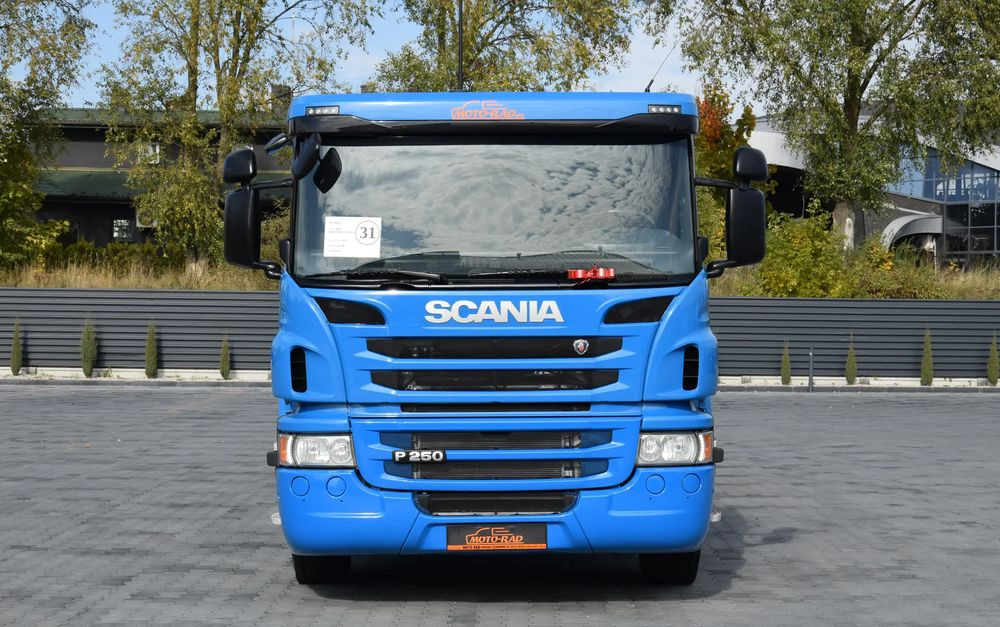 Scania P250 / EURO 6 / SKRZYNIA 7.8 M / WINDA DHOLLANDIA / PODUSZKI NA TYLNEJ OSI / RETARDER / KLIMA / TEMPOMAT / SERWISOWANY / SPROWADZONY - شاحنات مسطحة: صور 2 Scania P250 / EURO 6 / SKRZYNIA 7.8 M / WINDA DHOLLANDIA / PODUSZKI NA TYLNEJ OSI / RETARDER / KLIMA / TEMPOMAT / SERWISOWANY / SPROWADZONY - شاحنات مسطحة: صور 2