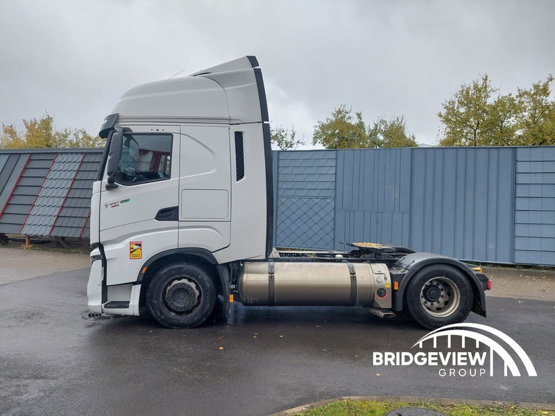 Iveco S-Way 460 - شاحنة جرار: صور 4 Iveco S-Way 460 - شاحنة جرار: صور 4