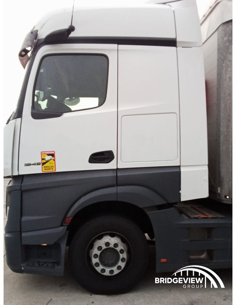 Mercedes-Benz Actros 1845 RETARDER - شاحنة جرار: صور 4 Mercedes-Benz Actros 1845 RETARDER - شاحنة جرار: صور 4