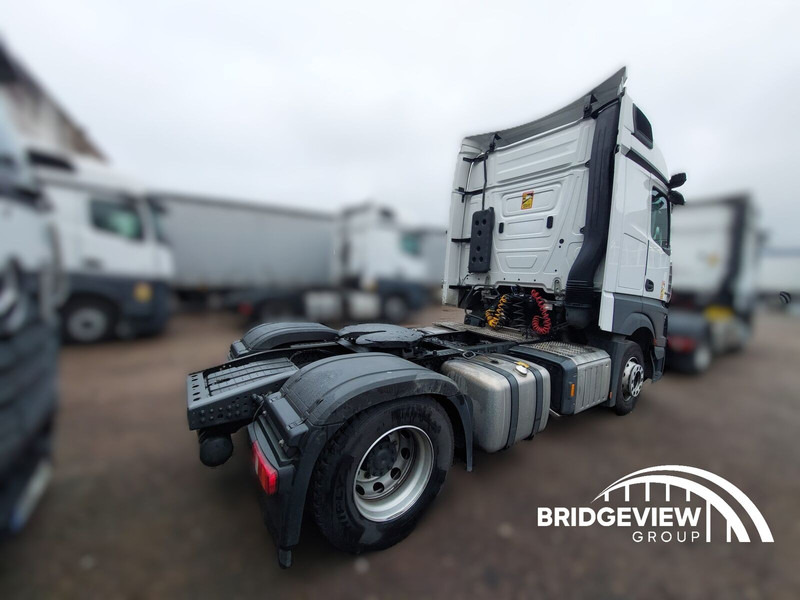 شاحنة جرار Mercedes-Benz Actros 1845: صور 8 شاحنة جرار Mercedes-Benz Actros 1845: صور 8