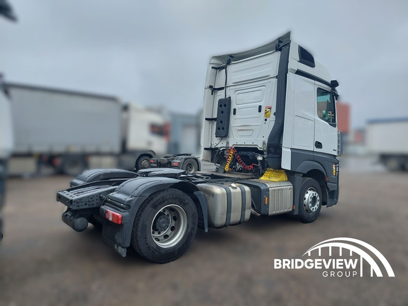 شاحنة جرار Mercedes-Benz Actros 1845: صور 9 شاحنة جرار Mercedes-Benz Actros 1845: صور 9