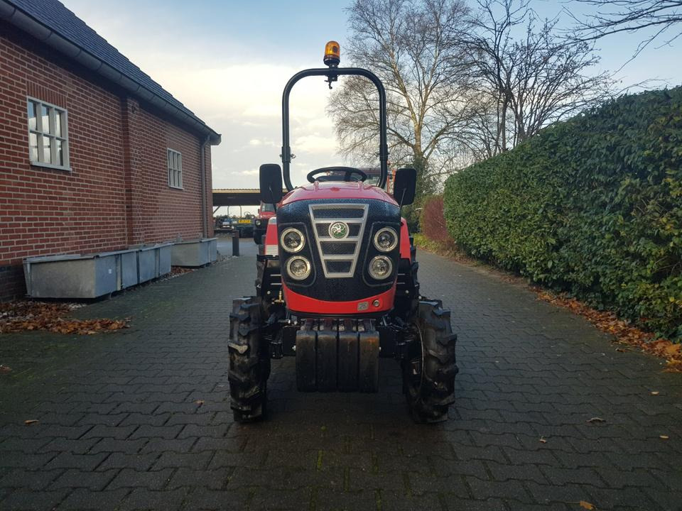 Kleintraktor Fieldtrac 918 mit Schlegelmäher - جرار صغير: صور 4 Kleintraktor Fieldtrac 918 mit Schlegelmäher - جرار صغير: صور 4