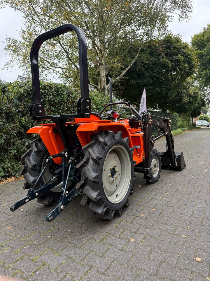 Kleintraktor Kubota B1600 mit Frontlader ab 125 € pro Monat. - جرار صغير: صور 4 Kleintraktor Kubota B1600 mit Frontlader ab 125 € pro Monat. - جرار صغير: صور 4