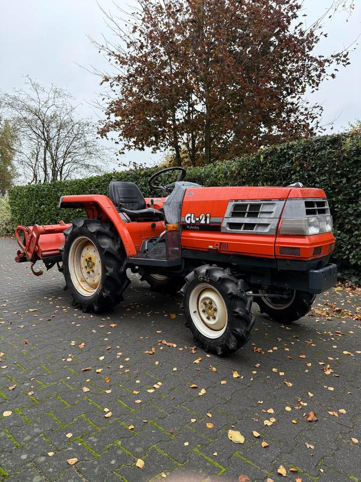 Kleintraktor Kubota GL-21 - جرار صغير: صور 2 Kleintraktor Kubota GL-21 - جرار صغير: صور 2