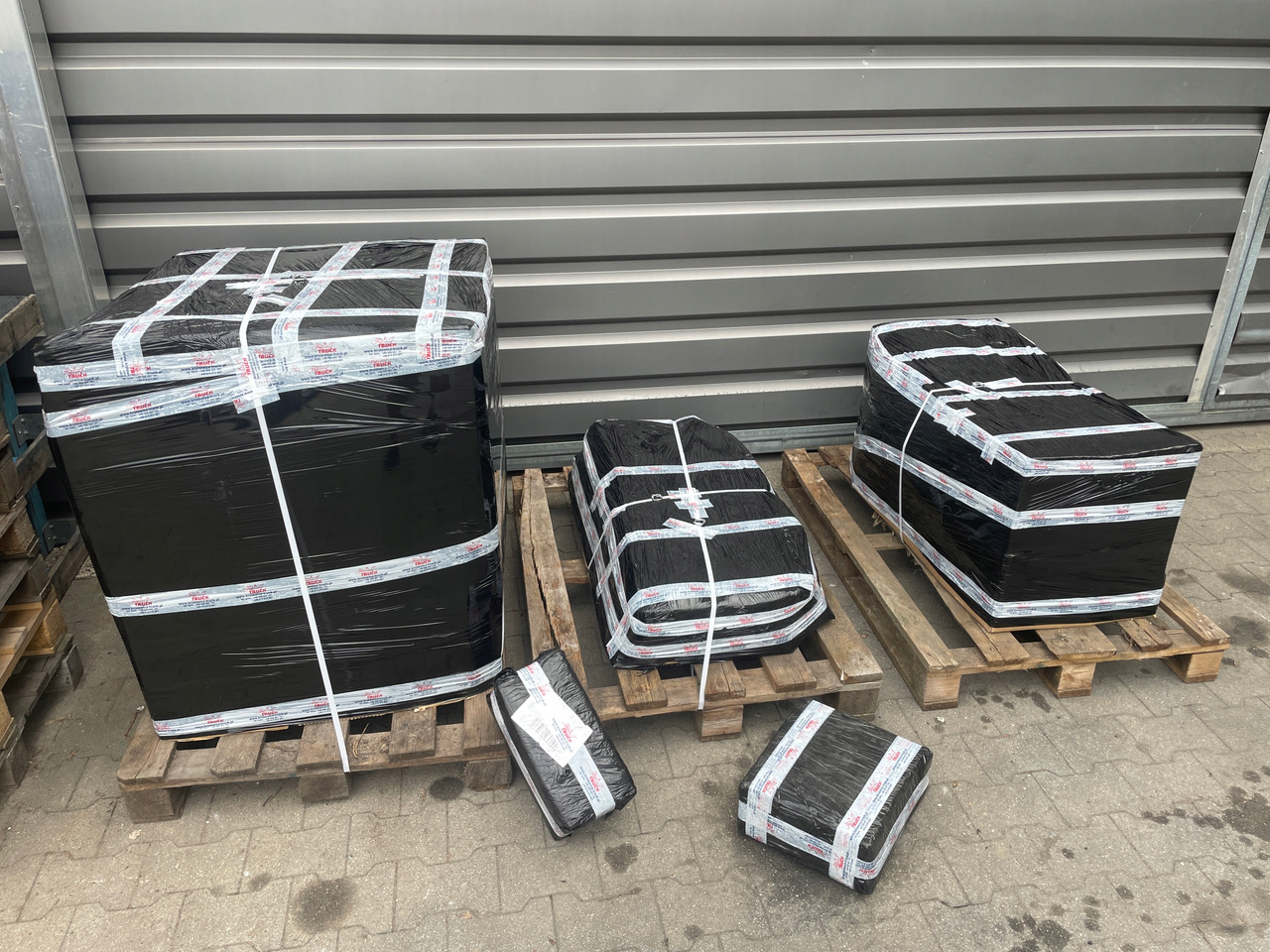 BELKA ZDERZAKA ZDERZAK MAN TGX TGS BUDOWLANY 81412800072 - كأس مترعة - شاحنة: صور 5 BELKA ZDERZAKA ZDERZAK MAN TGX TGS BUDOWLANY 81412800072 - كأس مترعة - شاحنة: صور 5