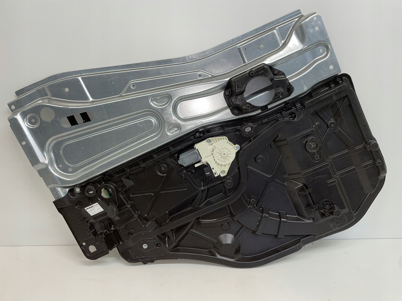 MECHANIZM PODNOSZENIA SZYB MAN TGS TGX TGL 3 TG3 81626456065 - باب و قطع الغيار - شاحنة: صور 2 MECHANIZM PODNOSZENIA SZYB MAN TGS TGX TGL 3 TG3 81626456065 - باب و قطع الغيار - شاحنة: صور 2