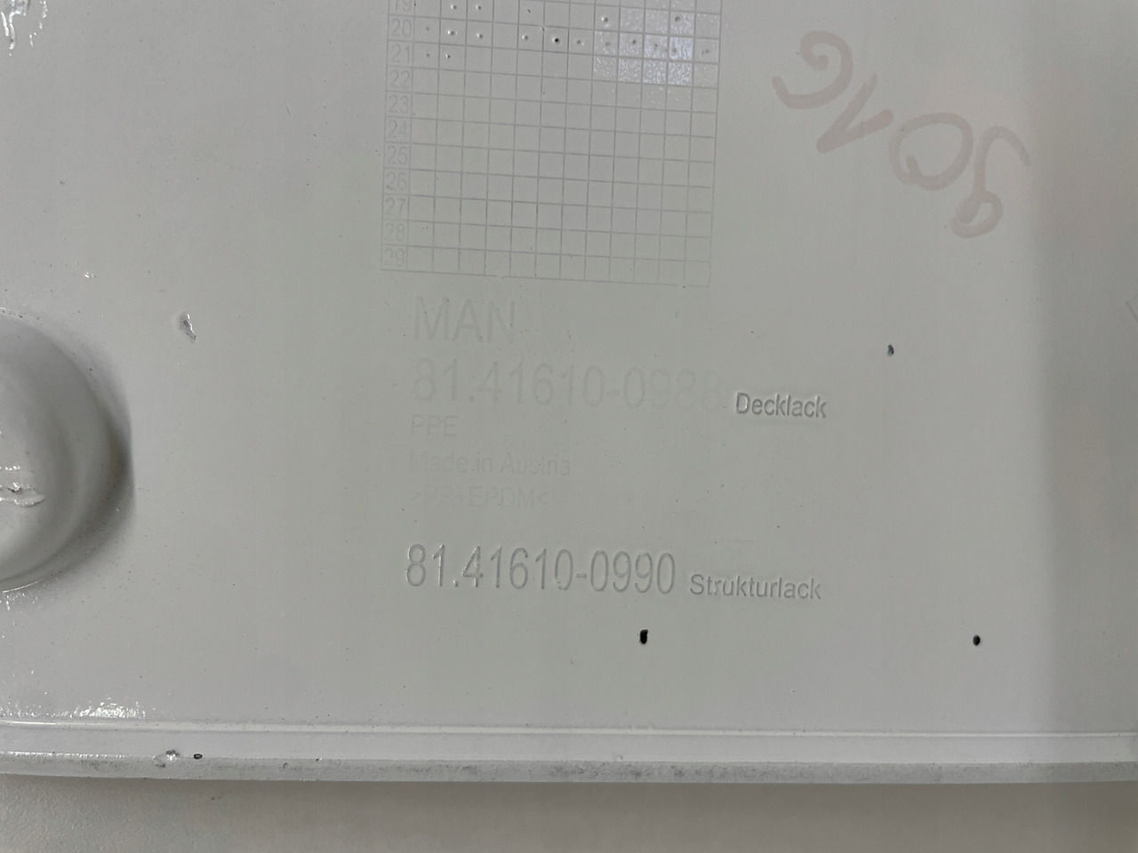 PRAWE ZAKOŃCZENIE ZDERZAKA MAN TGX TG3 MASKOWNICA 81416100988 - كأس مترعة - شاحنة: صور 3 PRAWE ZAKOŃCZENIE ZDERZAKA MAN TGX TG3 MASKOWNICA 81416100988 - كأس مترعة - شاحنة: صور 3