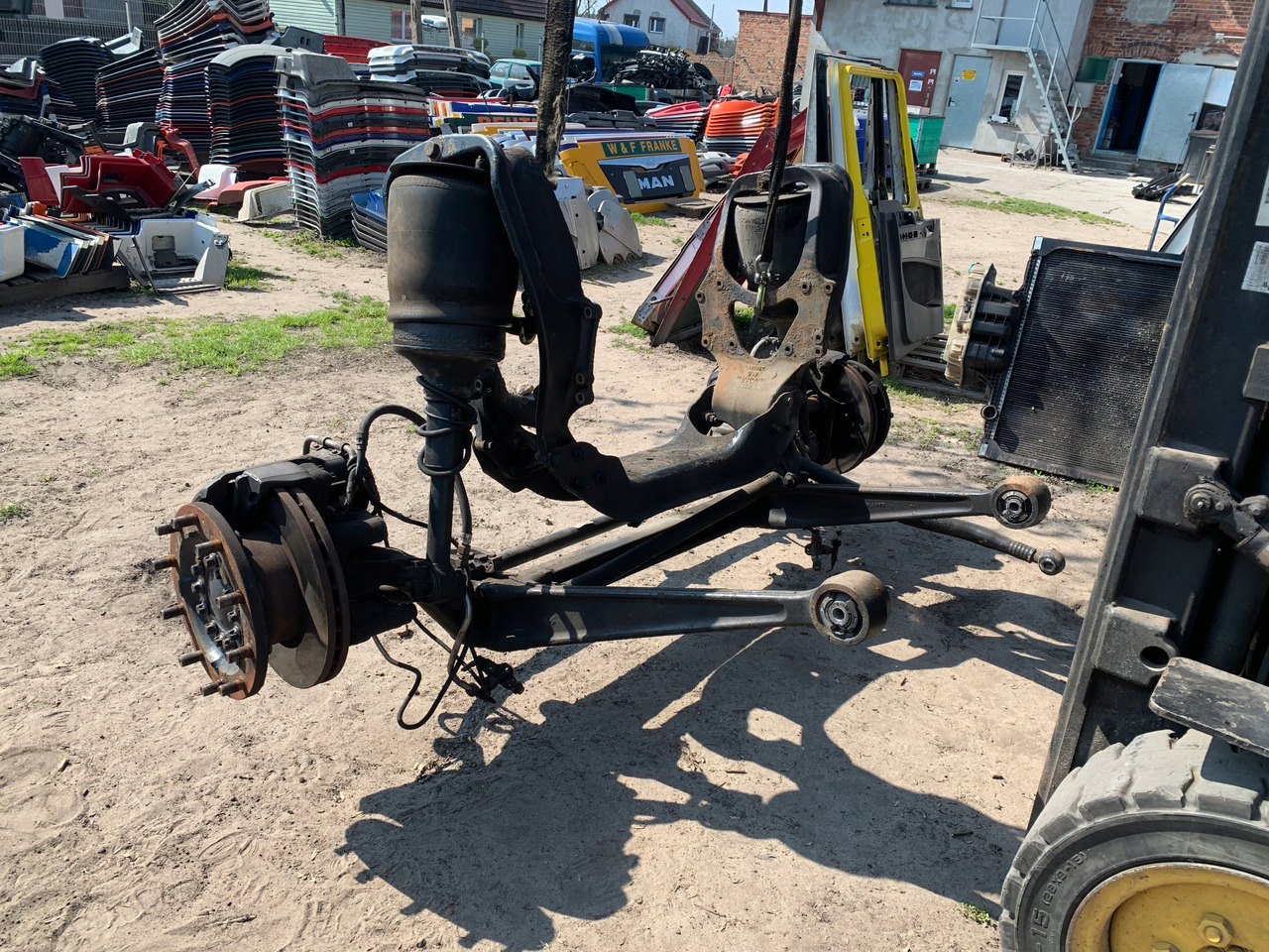 PRZEDNIA OŚ MAN TGX TGS TGA LOWDECK LOW DECK KMPL - المحور الأمامي - شاحنة: صور 4 PRZEDNIA OŚ MAN TGX TGS TGA LOWDECK LOW DECK KMPL - المحور الأمامي - شاحنة: صور 4