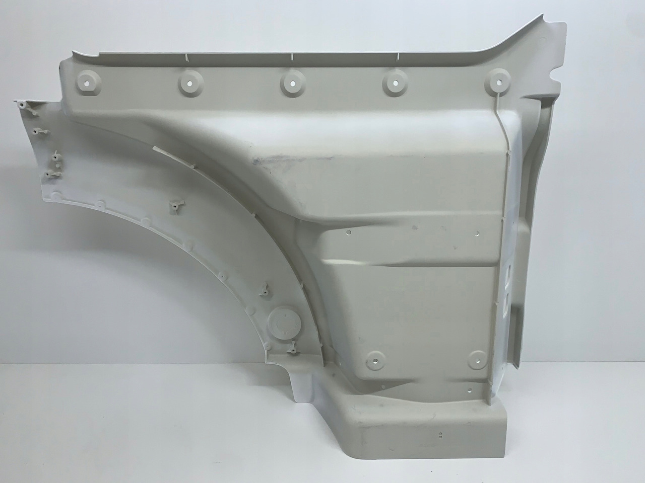 STOPNICA STOPIEŃ MAN TGX EURO 6 RAL 9010 NR 1810 - باب و قطع الغيار - شاحنة: صور 2 STOPNICA STOPIEŃ MAN TGX EURO 6 RAL 9010 NR 1810 - باب و قطع الغيار - شاحنة: صور 2