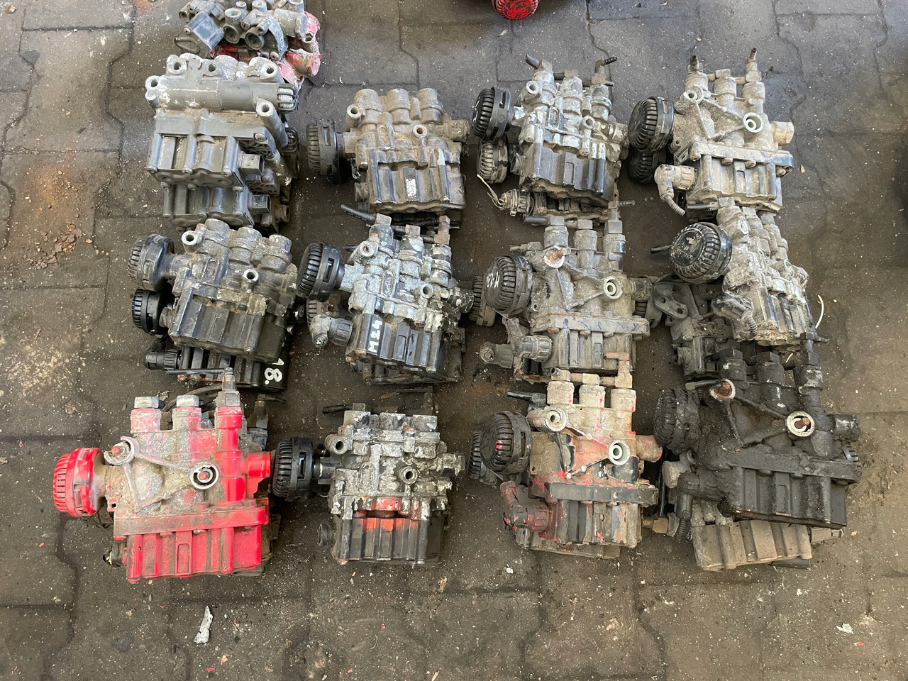 ZAWÓR PODUSZEK ECAS MAN TGA TGX TGS 4729000550 - تعليق هوائي - شاحنة: صور 4 ZAWÓR PODUSZEK ECAS MAN TGA TGX TGS 4729000550 - تعليق هوائي - شاحنة: صور 4