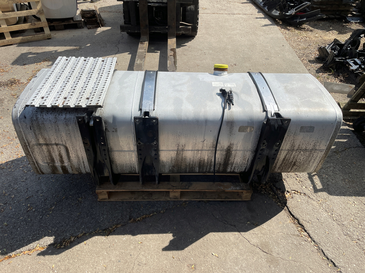 خزان وقود - شاحنة ZBIORNIK PALIWA 780 L MAN TGA TGX TGS 81122015670: صور 6