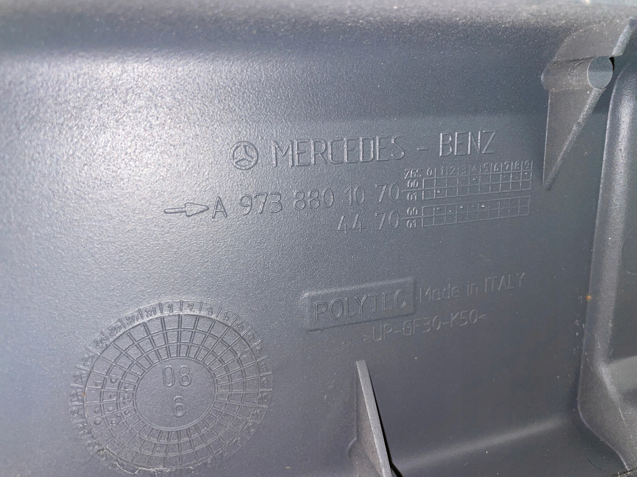 ZDERZAK MERCEDES ATEGO ŚRODEK ZDERZAKA A 97388041070 - كأس مترعة - شاحنة: صور 3 ZDERZAK MERCEDES ATEGO ŚRODEK ZDERZAKA A 97388041070 - كأس مترعة - شاحنة: صور 3