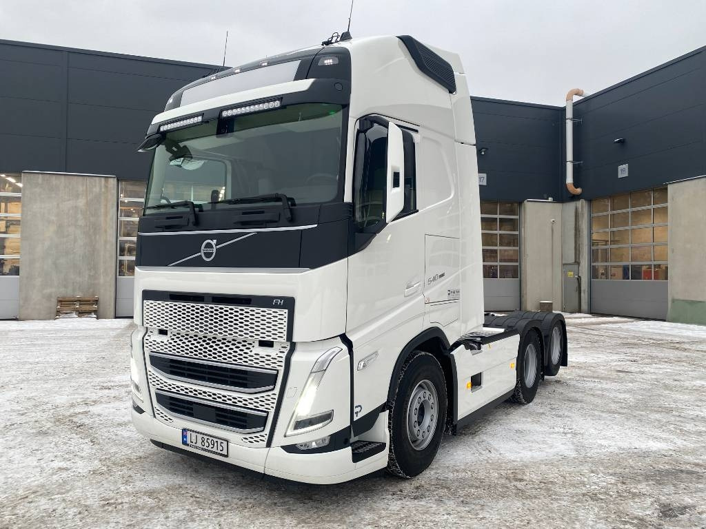 Volvo FH 540 - شاحنة جرار: صور 1 Volvo FH 540 - شاحنة جرار: صور 1