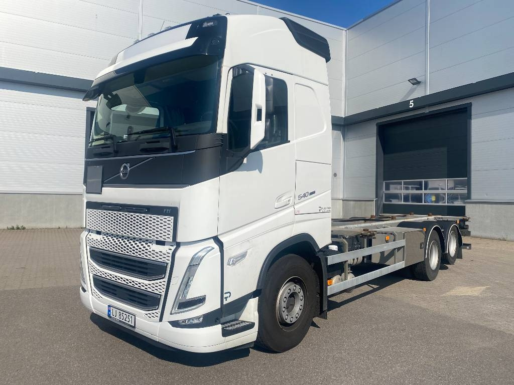 Volvo FH 540 - شاحنات الحاويات/ جسم علوي قابل للتغيير شاحنة: صور 1 Volvo FH 540 - شاحنات الحاويات/ جسم علوي قابل للتغيير شاحنة: صور 1