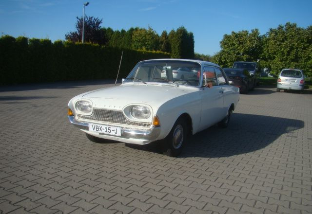 Ford Taunus - سيدان: صور 1 Ford Taunus - سيدان: صور 1