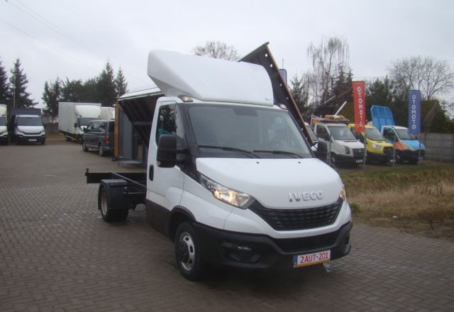 Iveco DAILY 35 C 15 3.5T 4.60M 3.5T NA HAKU CLIMATRONIC - قلاب صغير: صور 3 Iveco DAILY 35 C 15 3.5T 4.60M 3.5T NA HAKU CLIMATRONIC - قلاب صغير: صور 3