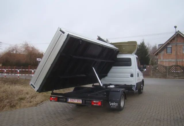 Iveco DAILY 35 C 15 3.5T 4.60M 3.5T NA HAKU CLIMATRONIC - قلاب صغير: صور 5 Iveco DAILY 35 C 15 3.5T 4.60M 3.5T NA HAKU CLIMATRONIC - قلاب صغير: صور 5