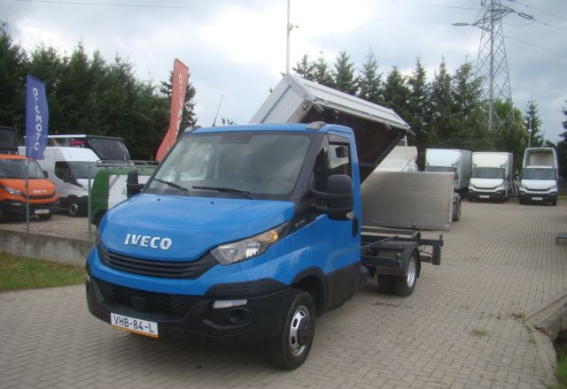 Iveco DAILY 50 C 17 3.0TDI WYWROTKA WINDA MECHANICZNA PRZYSTAWKA DO HYDRAULIKI - قلاب صغير: صور 1 Iveco DAILY 50 C 17 3.0TDI WYWROTKA WINDA MECHANICZNA PRZYSTAWKA DO HYDRAULIKI - قلاب صغير: صور 1