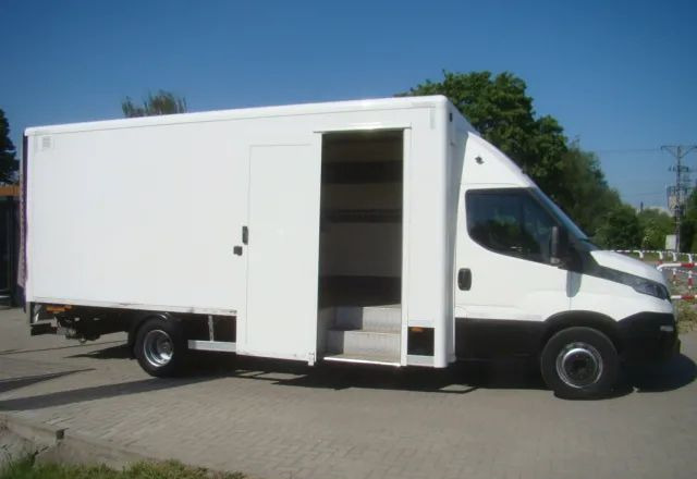 Iveco DAILY 70 C 18 3.0TDI 5.45M WINDA 1000KG - الشاحنات الصغيرة صندوق مغلق: صور 4 Iveco DAILY 70 C 18 3.0TDI 5.45M WINDA 1000KG - الشاحنات الصغيرة صندوق مغلق: صور 4