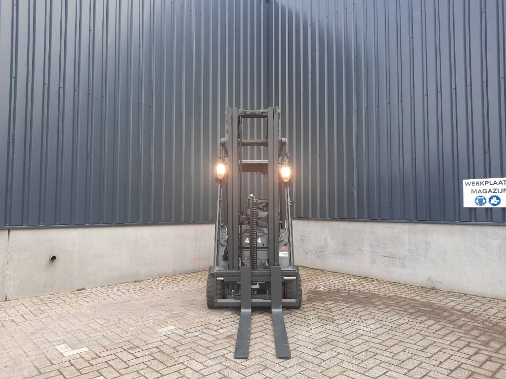 Linde E20L-02 - رافعة شوكية كهربائية: صور 4 Linde E20L-02 - رافعة شوكية كهربائية: صور 4