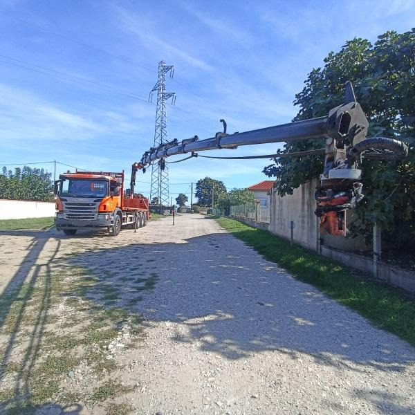 Scania P 410 - شاحنات مسطحة, شاحنة كرين: صور 2 Scania P 410 - شاحنات مسطحة, شاحنة كرين: صور 2