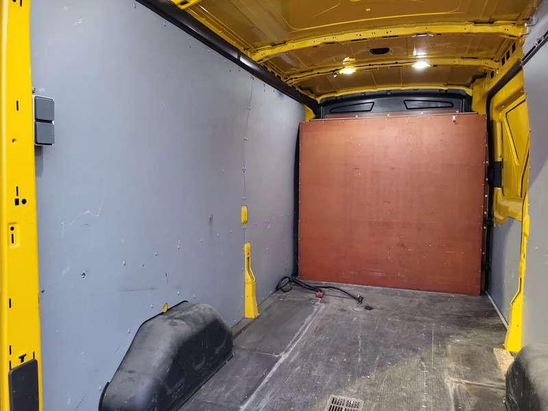 Ford Transit Transit L3H2 - فان: صور 4 Ford Transit Transit L3H2 - فان: صور 4