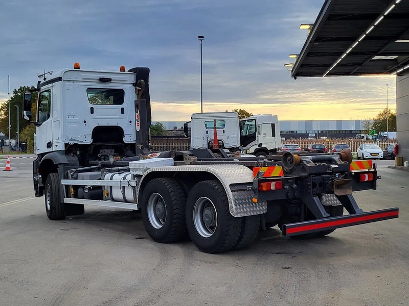 Mercedes-Benz Arocs 3342 Arocs - شاحنة - نظام الكابلات: صور 2 Mercedes-Benz Arocs 3342 Arocs - شاحنة - نظام الكابلات: صور 2