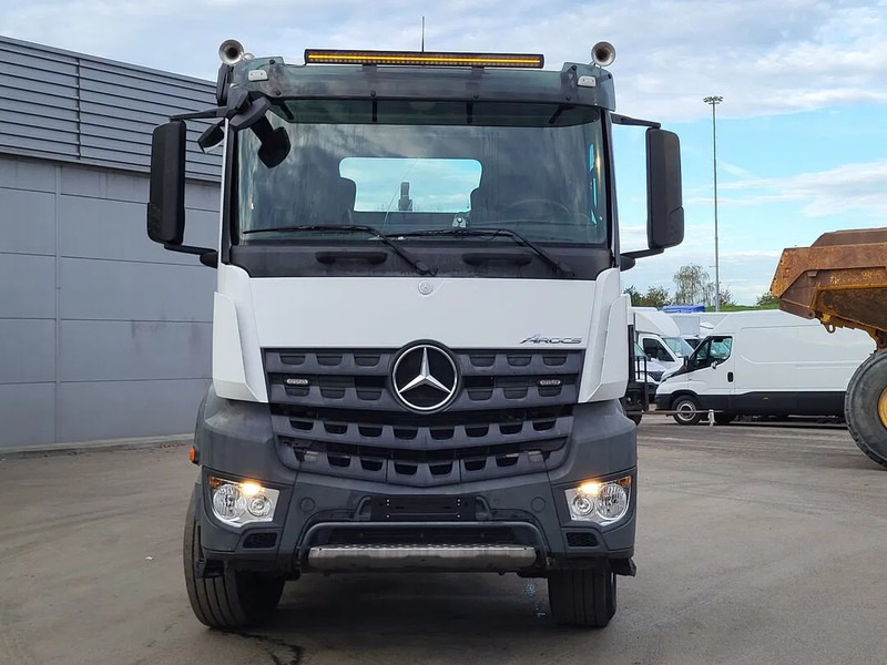 Mercedes-Benz Arocs 3342 Arocs - شاحنة - نظام الكابلات: صور 5 Mercedes-Benz Arocs 3342 Arocs - شاحنة - نظام الكابلات: صور 5