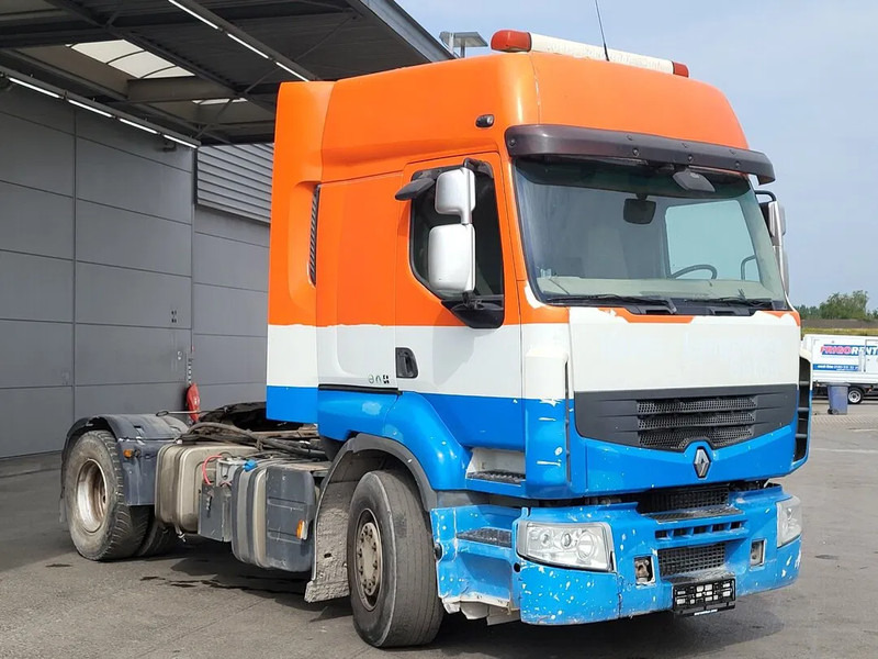 Renault Premium 450 !! WATER LEAK FROM RESERVOIR TANK!! - شاحنة جرار: صور 4 Renault Premium 450 !! WATER LEAK FROM RESERVOIR TANK!! - شاحنة جرار: صور 4