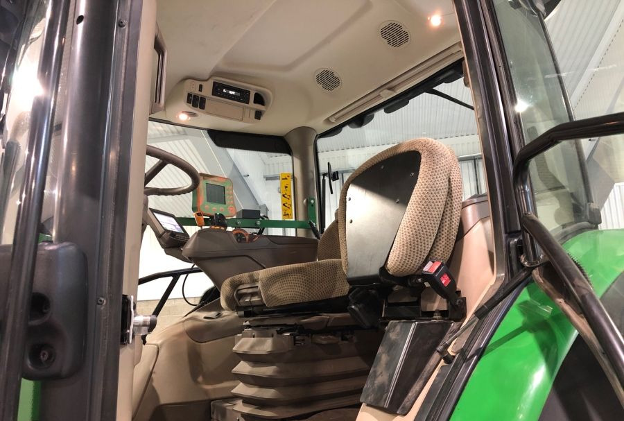 John Deere 6155R - جرار: صور 3 John Deere 6155R - جرار: صور 3