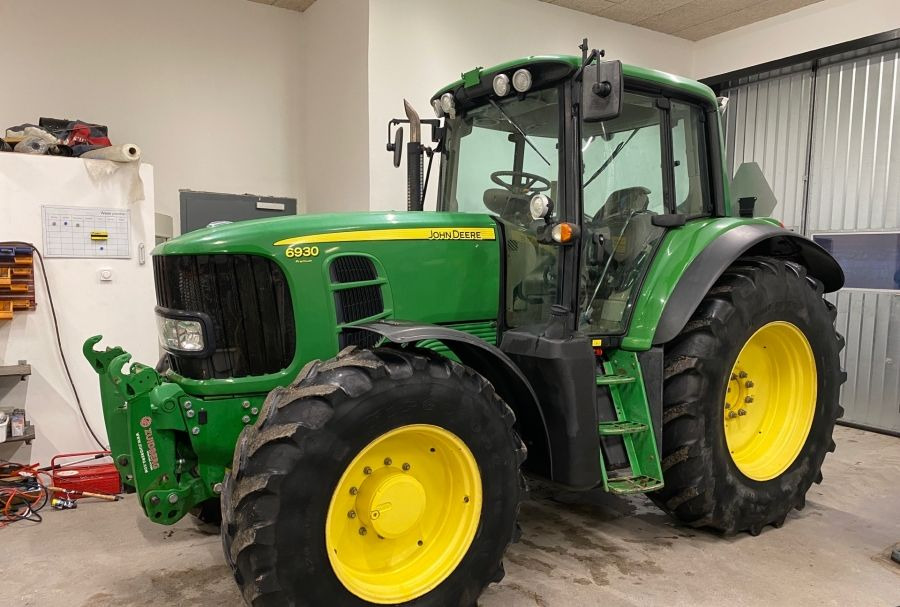 John Deere 6930 Premium - جرار: صور 1 John Deere 6930 Premium - جرار: صور 1
