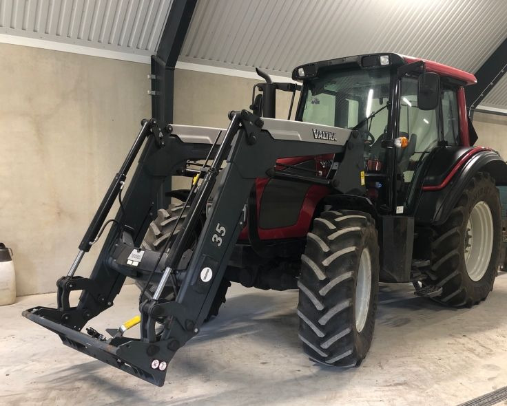 Valtra N92 HiTech - جرار: صور 1 Valtra N92 HiTech - جرار: صور 1