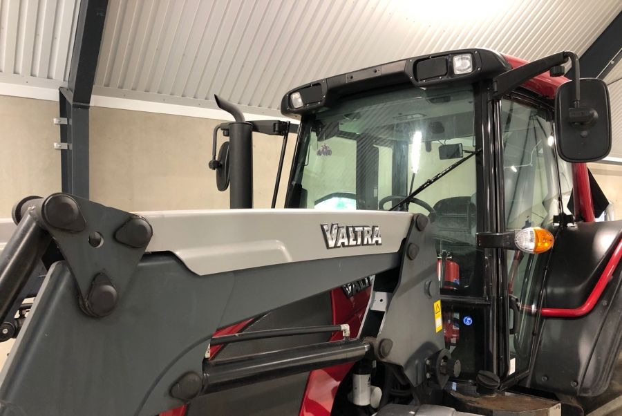 Valtra N92 HiTech - جرار: صور 3 Valtra N92 HiTech - جرار: صور 3