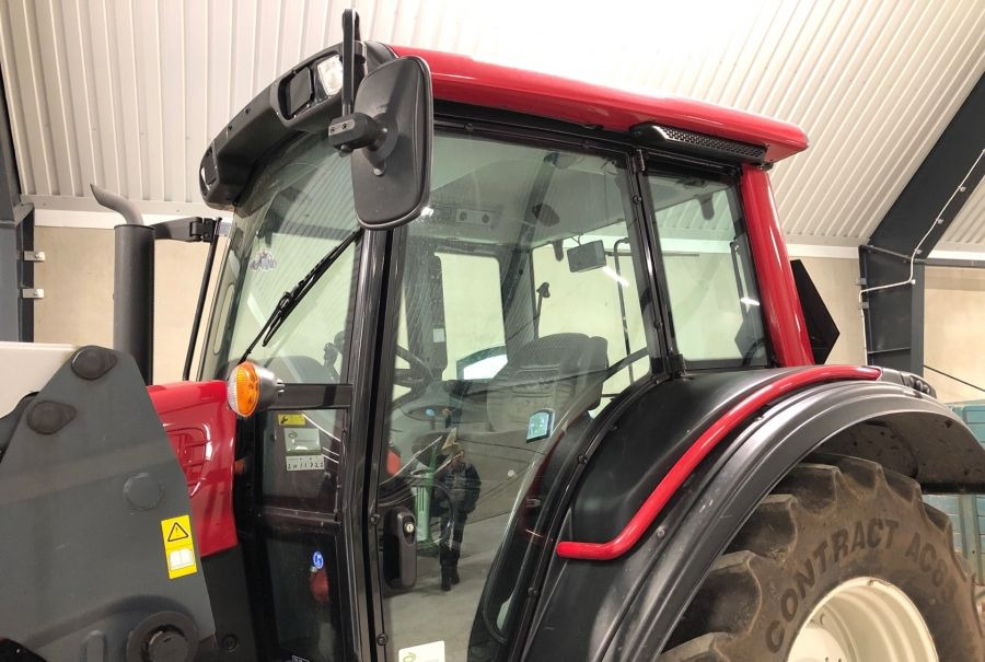 Valtra N92 HiTech - جرار: صور 4 Valtra N92 HiTech - جرار: صور 4