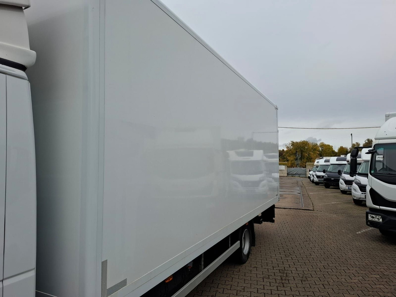 Iveco ML75-210P,LBW,Klima,Automatik,Spoiler, - بصندوق مغلق شاحنة: صور 5 Iveco ML75-210P,LBW,Klima,Automatik,Spoiler, - بصندوق مغلق شاحنة: صور 5