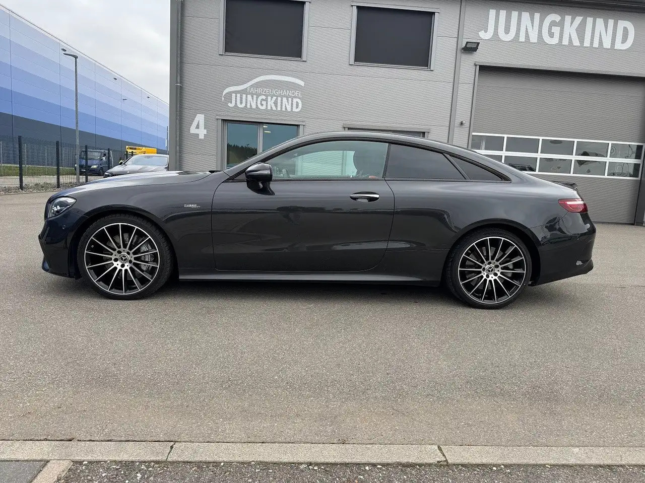 Mercedes-Benz E 53 AMG E -Klasse Coupe E 53 AMG 4Matic - كوبيه: صور 3 Mercedes-Benz E 53 AMG E -Klasse Coupe E 53 AMG 4Matic - كوبيه: صور 3