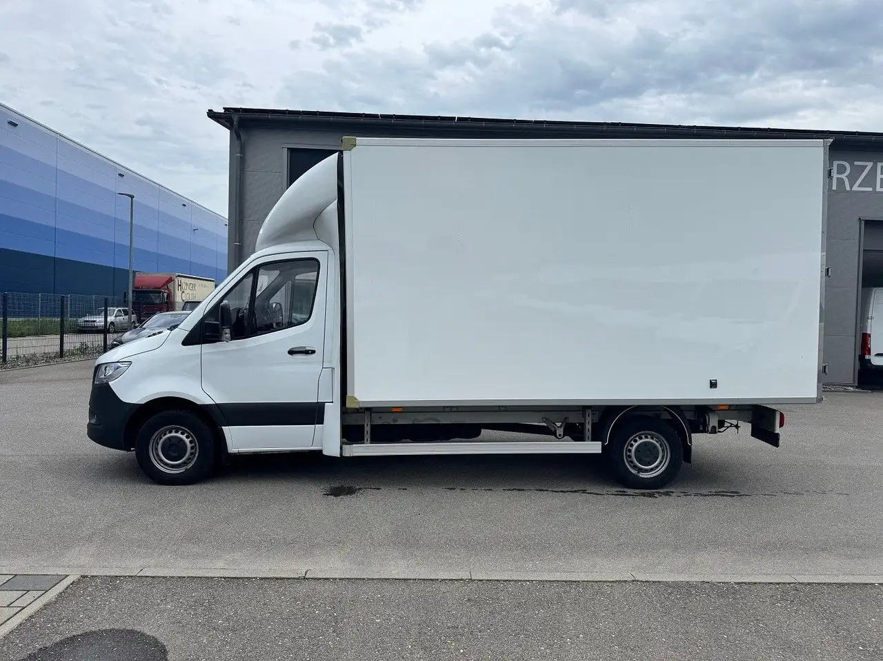 Mercedes-Benz Sprinter 315 CDI Maxi Lang Koffer Klima - الشاحنات الصغيرة صندوق مغلق: صور 3 Mercedes-Benz Sprinter 315 CDI Maxi Lang Koffer Klima - الشاحنات الصغيرة صندوق مغلق: صور 3
