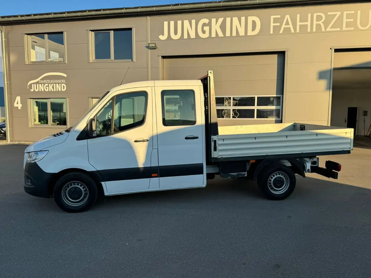 Mercedes-Benz Sprinter 317 CDI Lang DoKa Pritsche AHK 3,5t - الشاحنات الصغيرة المسطحة, الشاحنات الصغيرة كابينة مزدوجة: صور 1 Mercedes-Benz Sprinter 317 CDI Lang DoKa Pritsche AHK 3,5t - الشاحنات الصغيرة المسطحة, الشاحنات الصغيرة كابينة مزدوجة: صور 1