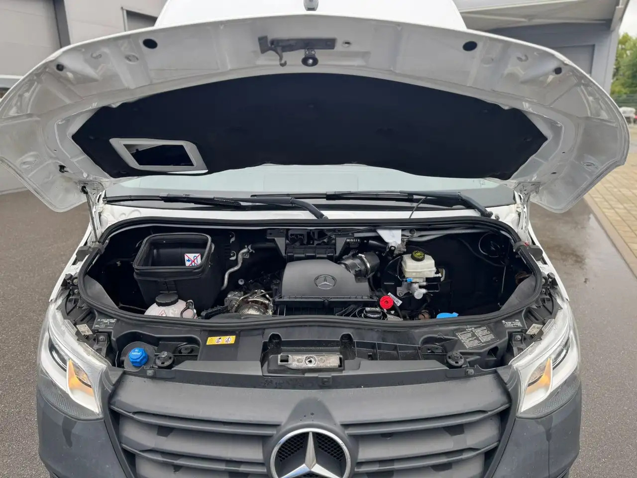 Mercedes-Benz Sprinter 317 CDI Lang Hoch Klima MBUX AHK 2,8t - أخرى: صور 4 Mercedes-Benz Sprinter 317 CDI Lang Hoch Klima MBUX AHK 2,8t - أخرى: صور 4