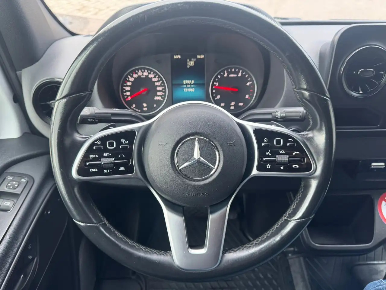 Mercedes-Benz Sprinter 317 CDI Maxi Lang LED MBUX Klima - فان: صور 5 Mercedes-Benz Sprinter 317 CDI Maxi Lang LED MBUX Klima - فان: صور 5