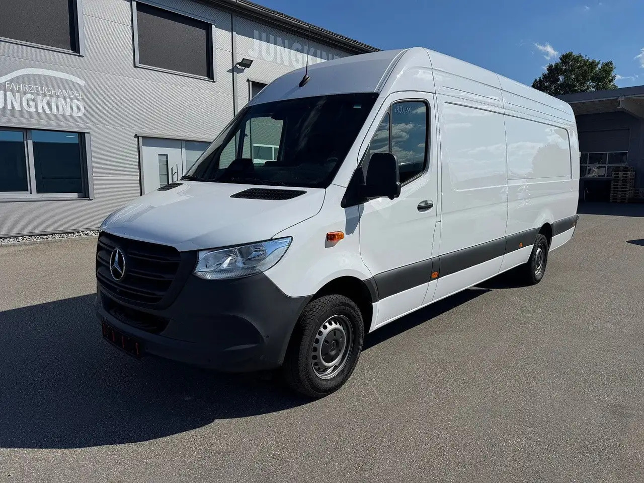 Mercedes-Benz Sprinter 317 CDI Maxi Lang XXL Extralang MBUX - فان: صور 1 Mercedes-Benz Sprinter 317 CDI Maxi Lang XXL Extralang MBUX - فان: صور 1