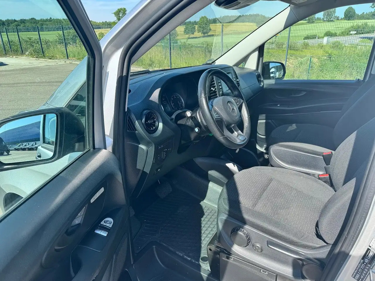 فان Mercedes-Benz Vito 114 CDI Kompakt Silber Bott: صور 10